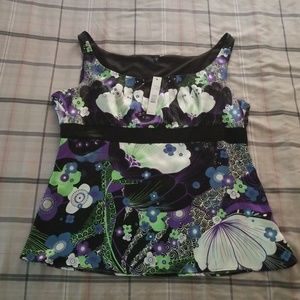 Beautiful, 100% silk sleeveless blouse